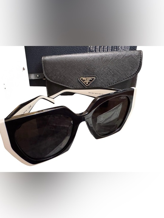 Prada Accessories - Prada PR 15WS Sunglasses Oversized with case, New